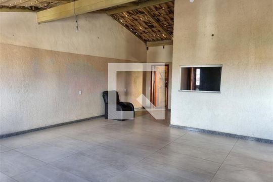 Casa à venda com 5 quartos, 262m² em Parque Xangri-Lá, Contagem