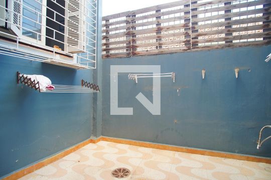 Área de Serviço de casa para alugar com 6 quartos, 502m² em Chácara das Pedras, Porto Alegre