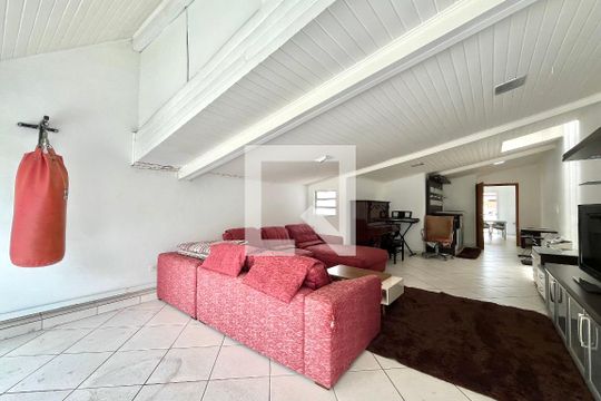 Sala de TV de casa à venda com 4 quartos, 270m² em Vila Clementino, São Paulo
