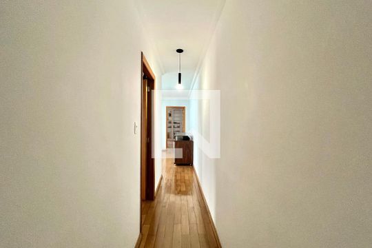 Corredor de casa à venda com 4 quartos, 270m² em Vila Clementino, São Paulo