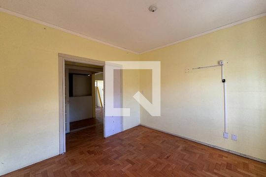 Casa à venda com 4 quartos, 300m² em Morro do Espelho, São Leopoldo