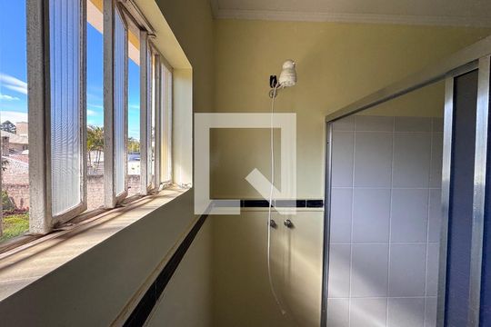 Casa à venda com 4 quartos, 300m² em Morro do Espelho, São Leopoldo