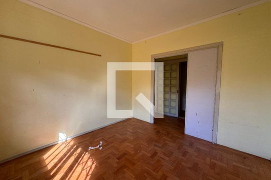 Casa à venda com 4 quartos, 300m² em Morro do Espelho, São Leopoldo