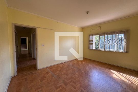 Casa à venda com 4 quartos, 300m² em Morro do Espelho, São Leopoldo