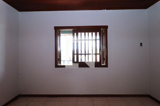 Quarto de casa para alugar com 3 quartos, 192m² em Vl Sto Agostinho, Porto Alegre