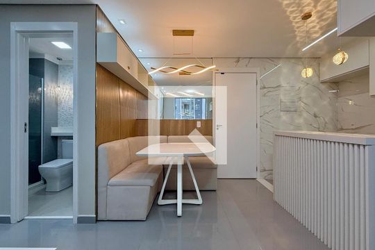 Sala de apartamento para alugar com 2 quartos, 41m² em Santo Amaro, São Paulo