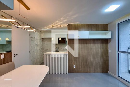 Sala de apartamento para alugar com 2 quartos, 41m² em Santo Amaro, São Paulo