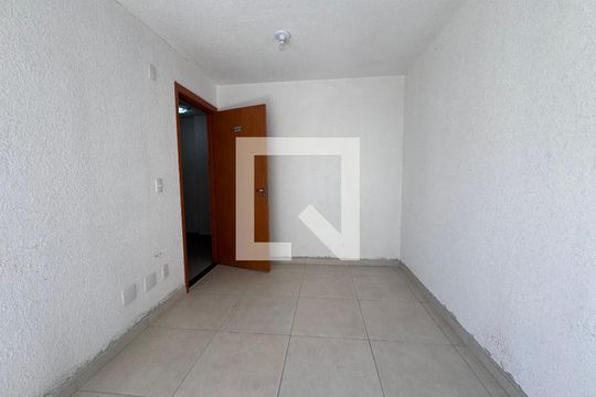 Apartamento à venda com 2 quartos, 50m² em Santos Dumont, São Leopoldo