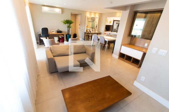 SALA de apartamento para alugar com 3 quartos, 131m² em Fazenda São Quirino, Campinas