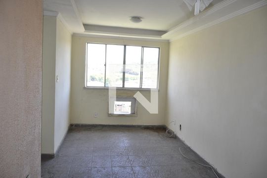 Apartamento para alugar com 2 quartos, 60m² em Tomás Coelho, Rio de Janeiro