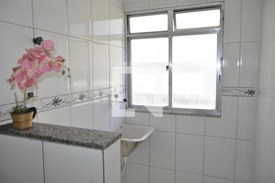 Apartamento para alugar com 2 quartos, 60m² em Tomás Coelho, Rio de Janeiro
