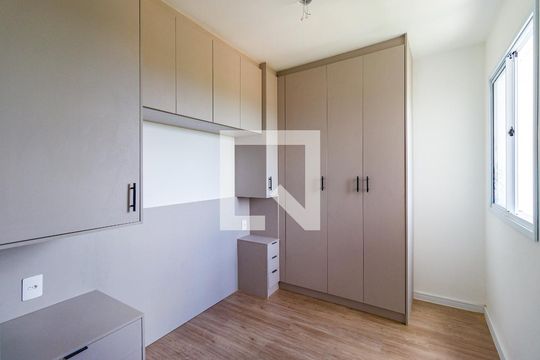 Quarto 1 de apartamento para alugar com 2 quartos, 38m² em Paraíso do Morumbi, São Paulo