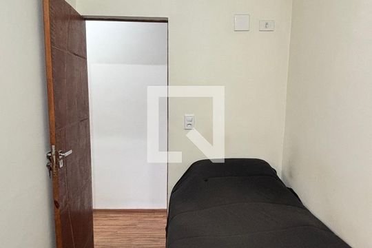 Quarto de apartamento para alugar com 2 quartos, 50m² em Campestre, Santo André