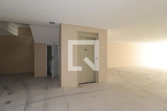 Elevador de apartamento para alugar com 2 quartos, 78m² em Jardim Guarará, Santo André