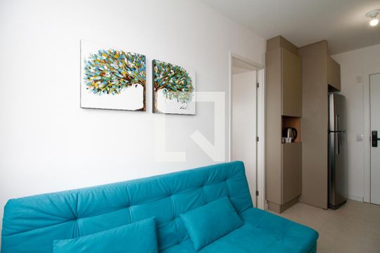 Sala e Cozinha de kitnet/studio à venda com 1 quarto, 27m² em Pinheiros, São Paulo