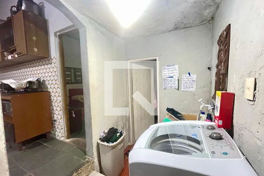 Área de Serviço de casa à venda com 5 quartos, 200m² em Jardim Santa Ines, Guarulhos