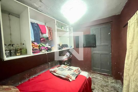 Quarto 1 de casa à venda com 5 quartos, 200m² em Jardim Santa Ines, Guarulhos