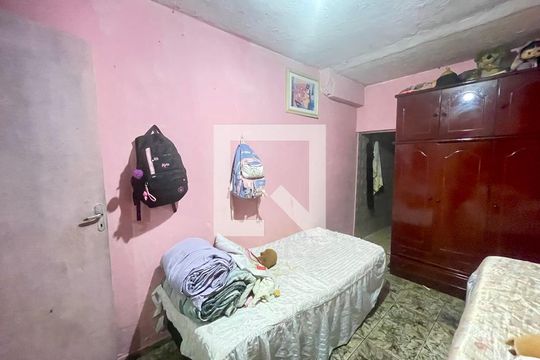 Quarto 2 de casa à venda com 5 quartos, 200m² em Jardim Santa Ines, Guarulhos