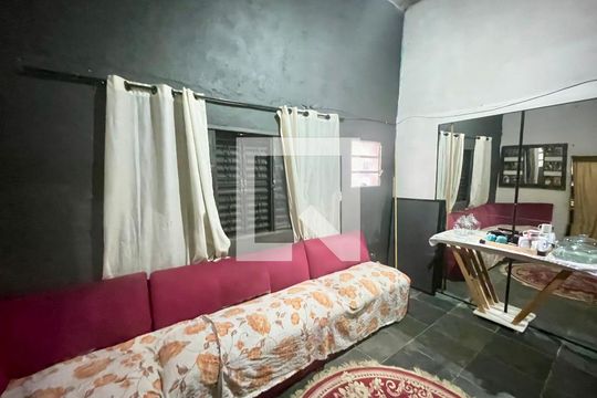 Sala de casa à venda com 5 quartos, 200m² em Jardim Santa Ines, Guarulhos