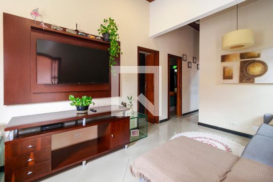 Sala de casa à venda com 2 quartos, 110m² em Jardim São Luís, São Paulo