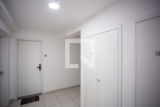 Hall de entrada de apartamento para alugar com 2 quartos, 51m² em Centro, Diadema