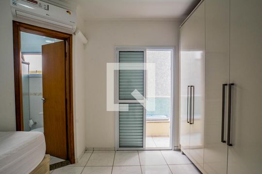 Suíte de apartamento para alugar com 2 quartos, 72m² em Vila Humaita, Santo André