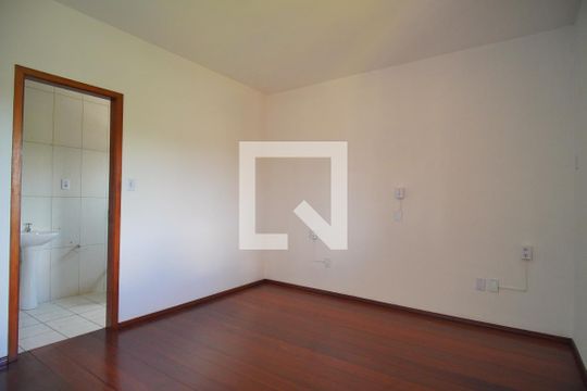 Suíte de casa à venda com 4 quartos, 220m² em Canudos, Novo Hamburgo