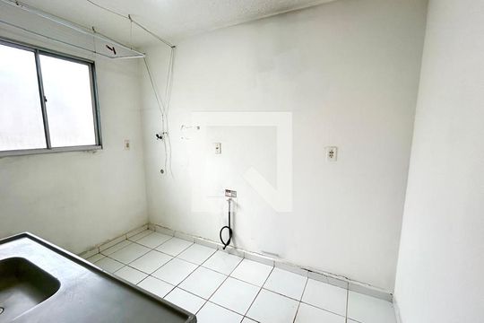 Cozinha de apartamento para alugar com 2 quartos, 42m² em Água Chata, Guarulhos