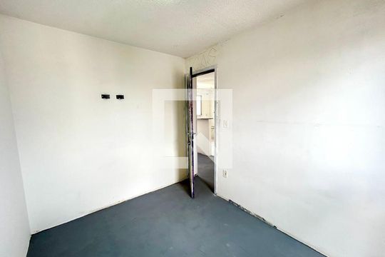 Quarto 1 de apartamento para alugar com 2 quartos, 42m² em Água Chata, Guarulhos