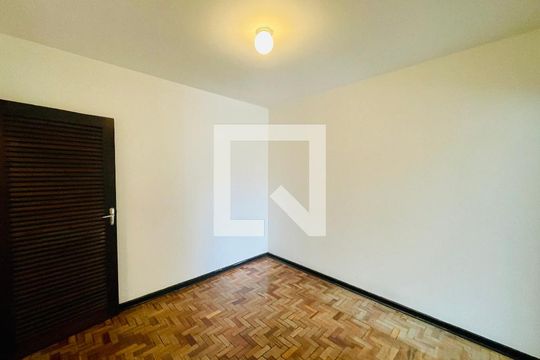 Quarto 2 de casa à venda com 4 quartos, 150m² em Jardim Aida, Guarulhos