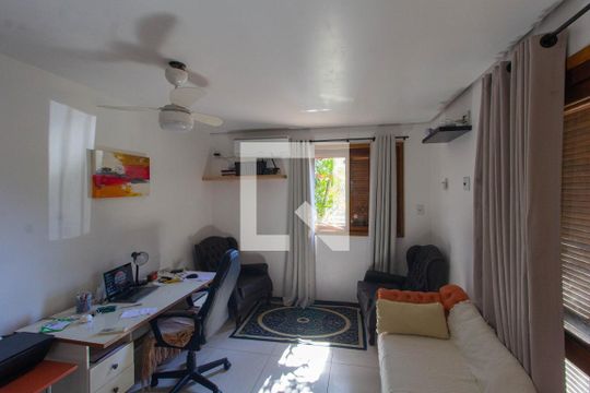 Sala 2 de casa à venda com 4 quartos, 253m² em São José, Canoas