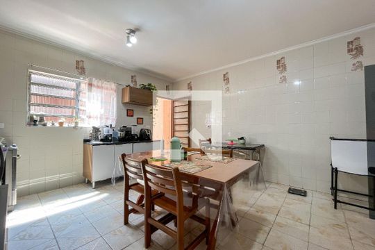 Cozinha de casa à venda com 3 quartos, 161m² em Vila Portuguesa, São Paulo