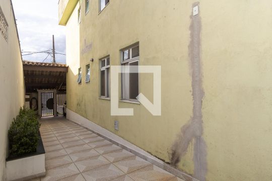 Hall de Entrada de apartamento para alugar com 3 quartos, 140m² em Santa Amélia , Belo Horizonte