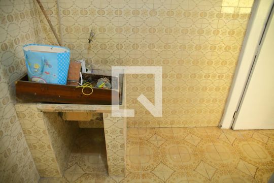 Área de Serviço casa 1 de casa à venda com 2 quartos, 200m² em Jardim Calux, São Bernardo do Campo