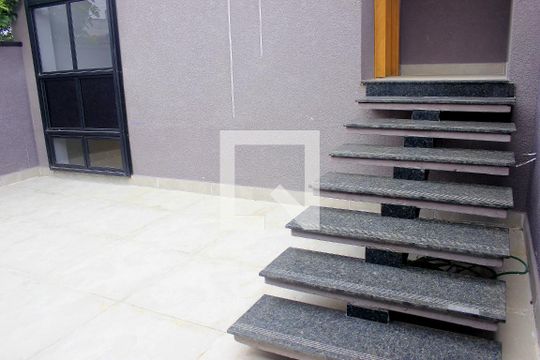 Garagem de casa à venda com 3 quartos, 125m² em Jardim Paraventi, Guarulhos