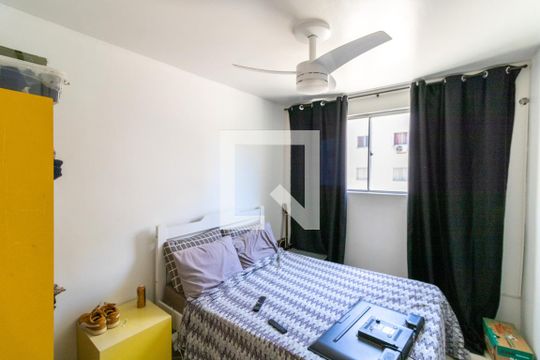 Quarto 1 de apartamento à venda com 2 quartos, 32m² em Camaquã, Porto Alegre
