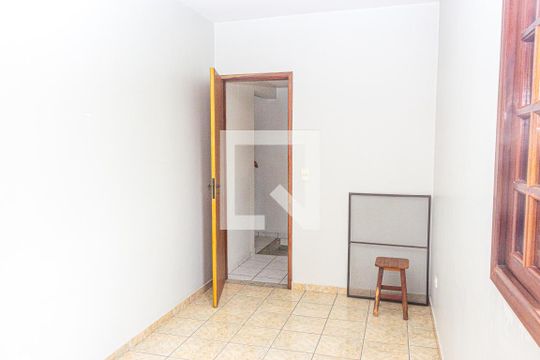 Quarto de casa à venda com 7 quartos, 400m² em Jardim Represa, São Paulo