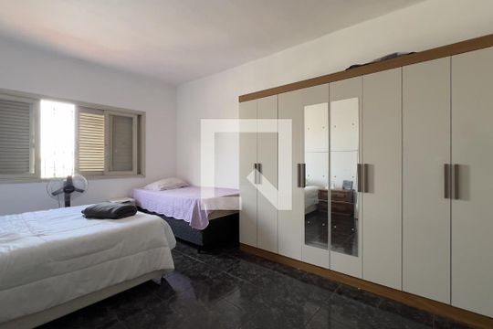 Quarto 1 de casa à venda com 2 quartos, 150m² em Jardim Pinhal, Guarulhos