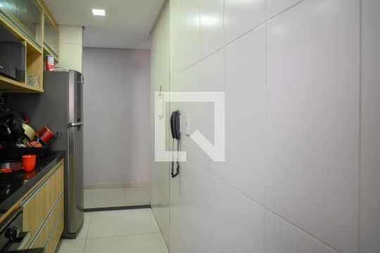 Cozinha de apartamento à venda com 2 quartos, 64761m² em Vila Caraguata, São Paulo