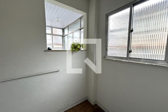 Quarto de Serviço de apartamento à venda com 2 quartos, 70m² em Pilares, Rio de Janeiro