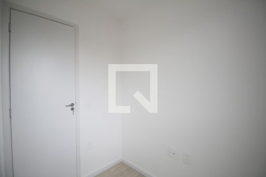 Quarto 2 de apartamento para alugar com 2 quartos, 32m² em Vila Plana, São Paulo