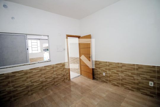 Quarto de casa à venda com 2 quartos, 50m² em Penha Circular, Rio de Janeiro