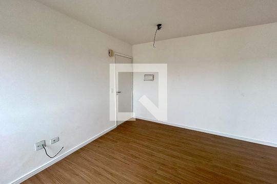 Sala de apartamento à venda com 2 quartos, 66m² em Vila Galvão, Guarulhos