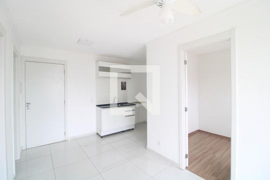 Apartamento à venda com 2 quartos, 36m² em Socorro, São Paulo