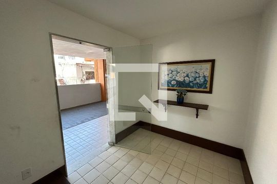 Hall de entrada de apartamento à venda com 2 quartos, 65m² em Praça Seca, Rio de Janeiro