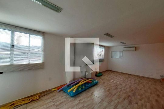 Casa de Condomínio à venda com 6 quartos, 600m² em Anil, Rio de Janeiro