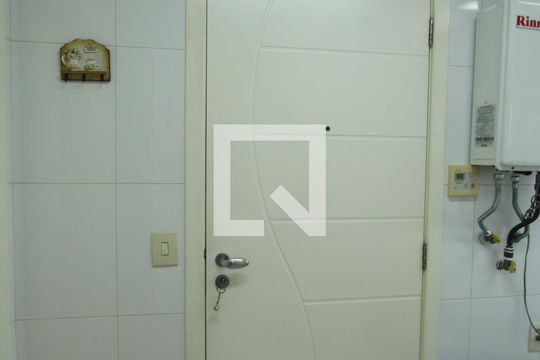 Área de Serviço - Saída de Serviço de apartamento à venda com 3 quartos, 225m² em Umuarama, Osasco