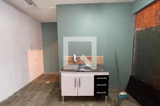 Sala/Cozinha de casa para alugar com 2 quartos, 65m² em Caxingui, São Paulo