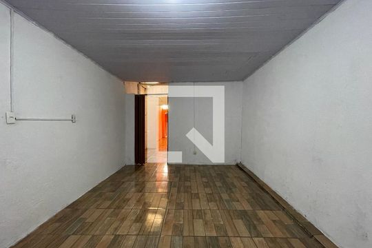 Quarto 2 de casa para alugar com 2 quartos, 65m² em Caxingui, São Paulo