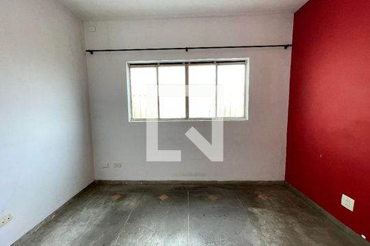 Quarto 1 de casa para alugar com 2 quartos, 65m² em Caxingui, São Paulo